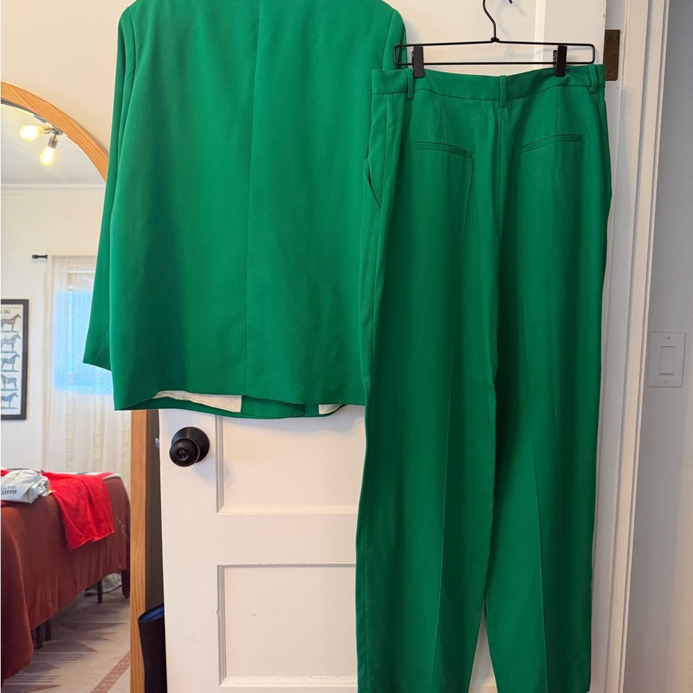 Zara Emerald Green Double-Breasted Blazer & Pants Set - Picture 8 of 14
